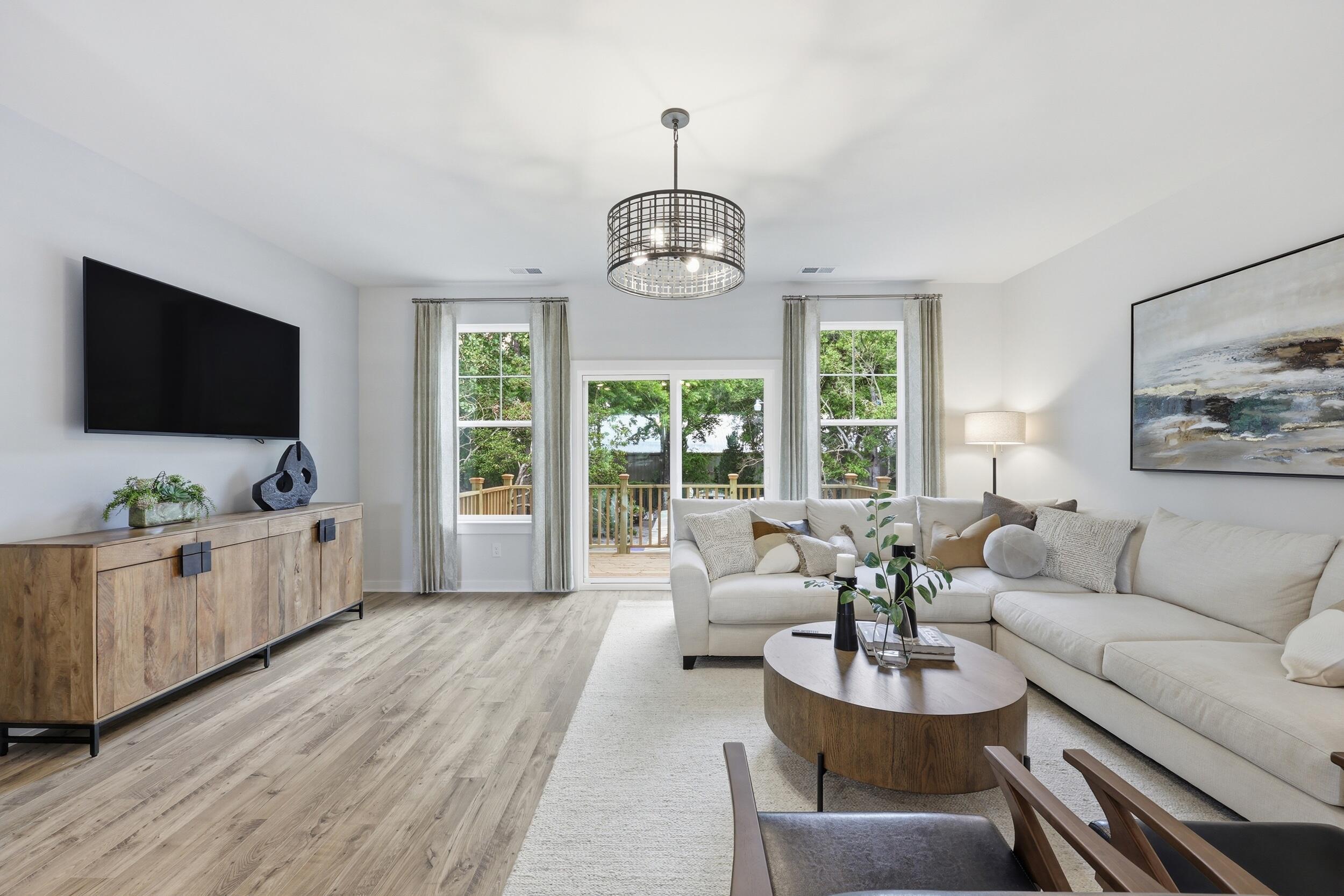 130 Fernbank Road Court