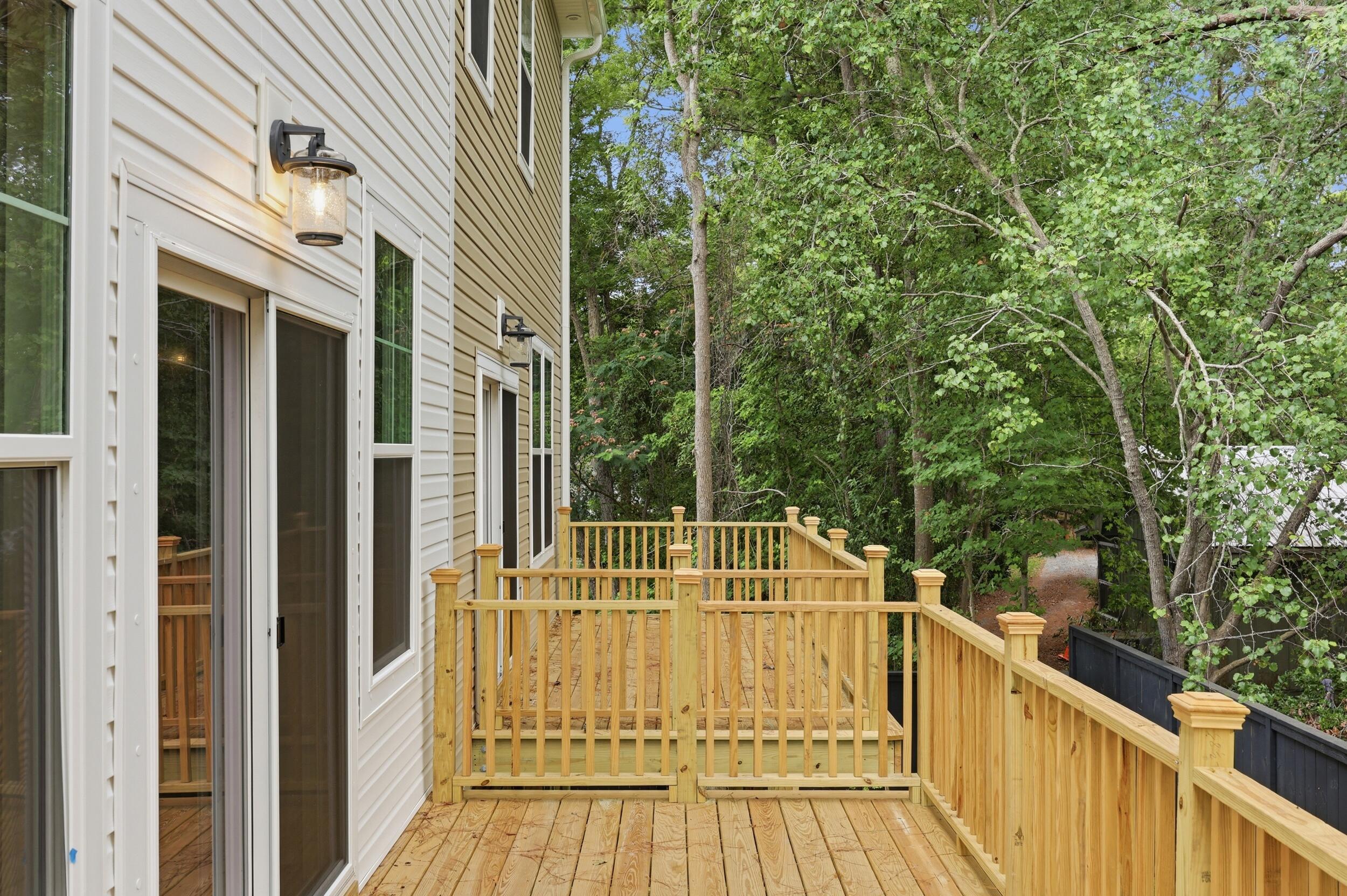 130 Fernbank Road Court