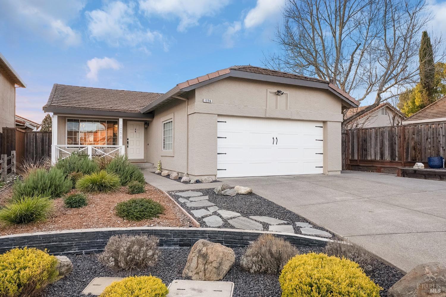 1056 Esparto Ct