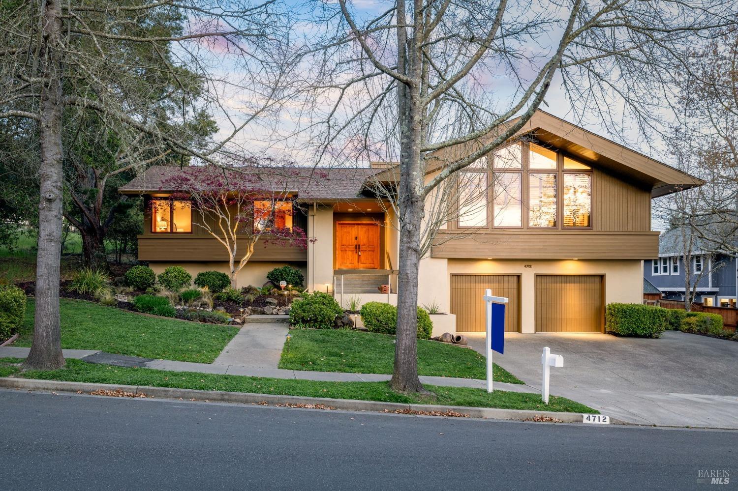 4712 Hillsboro Cir