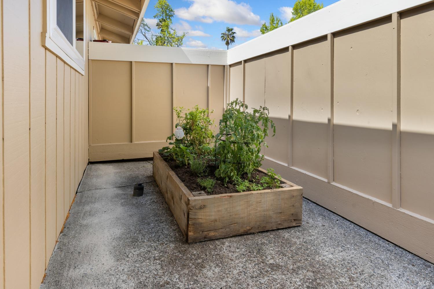 1630 Arroyo Sierra Dr