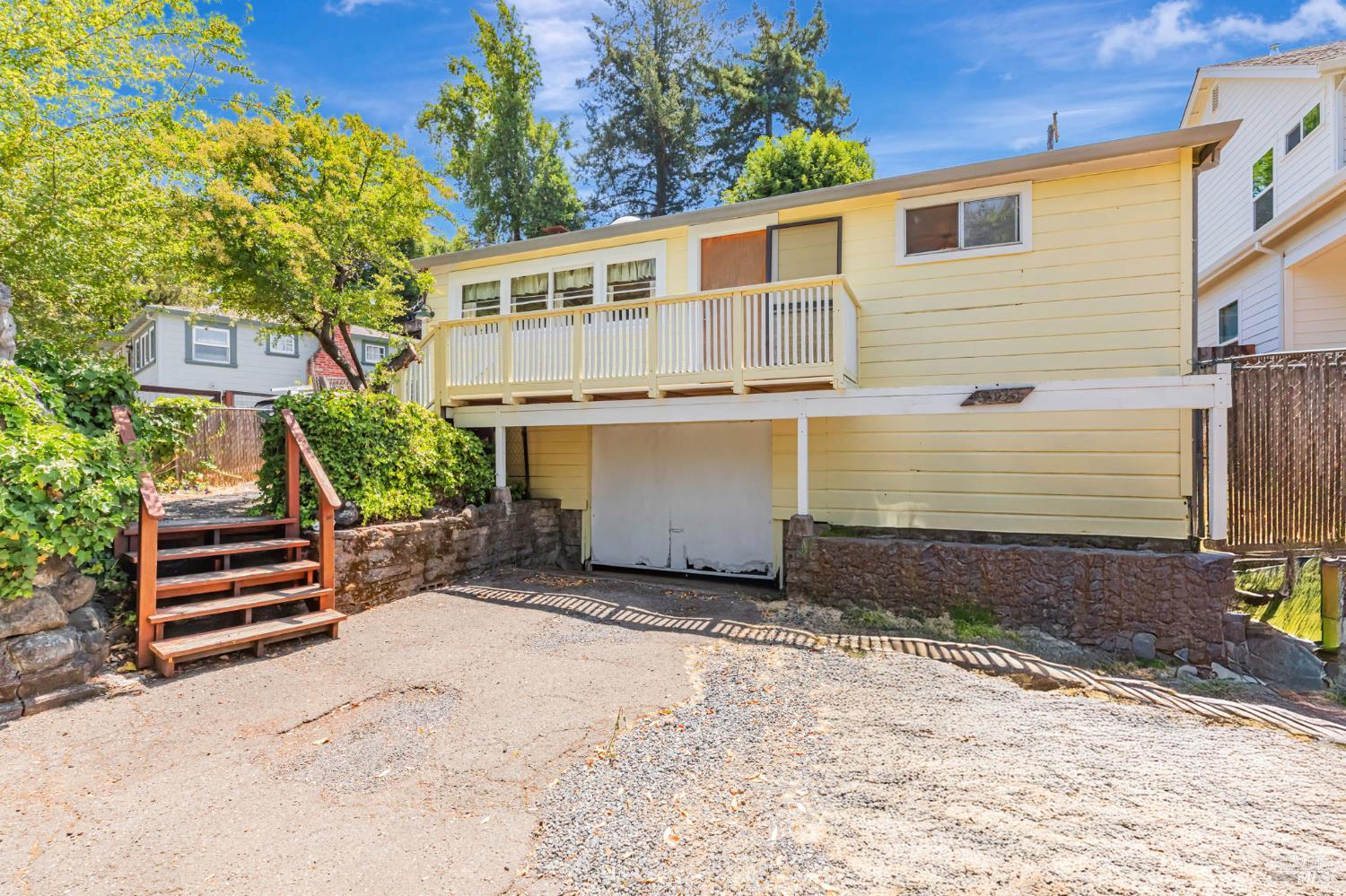 8385 Spring Dr