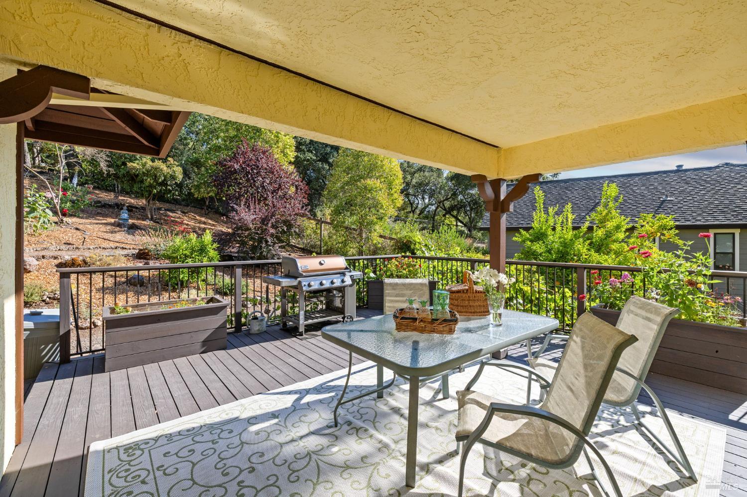 3541 Foxwood Pl