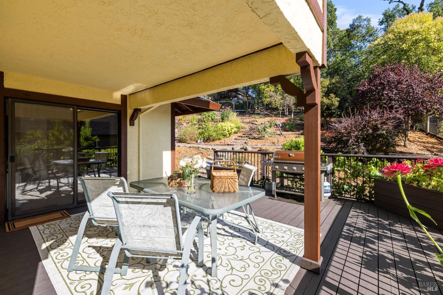 3541 Foxwood Pl