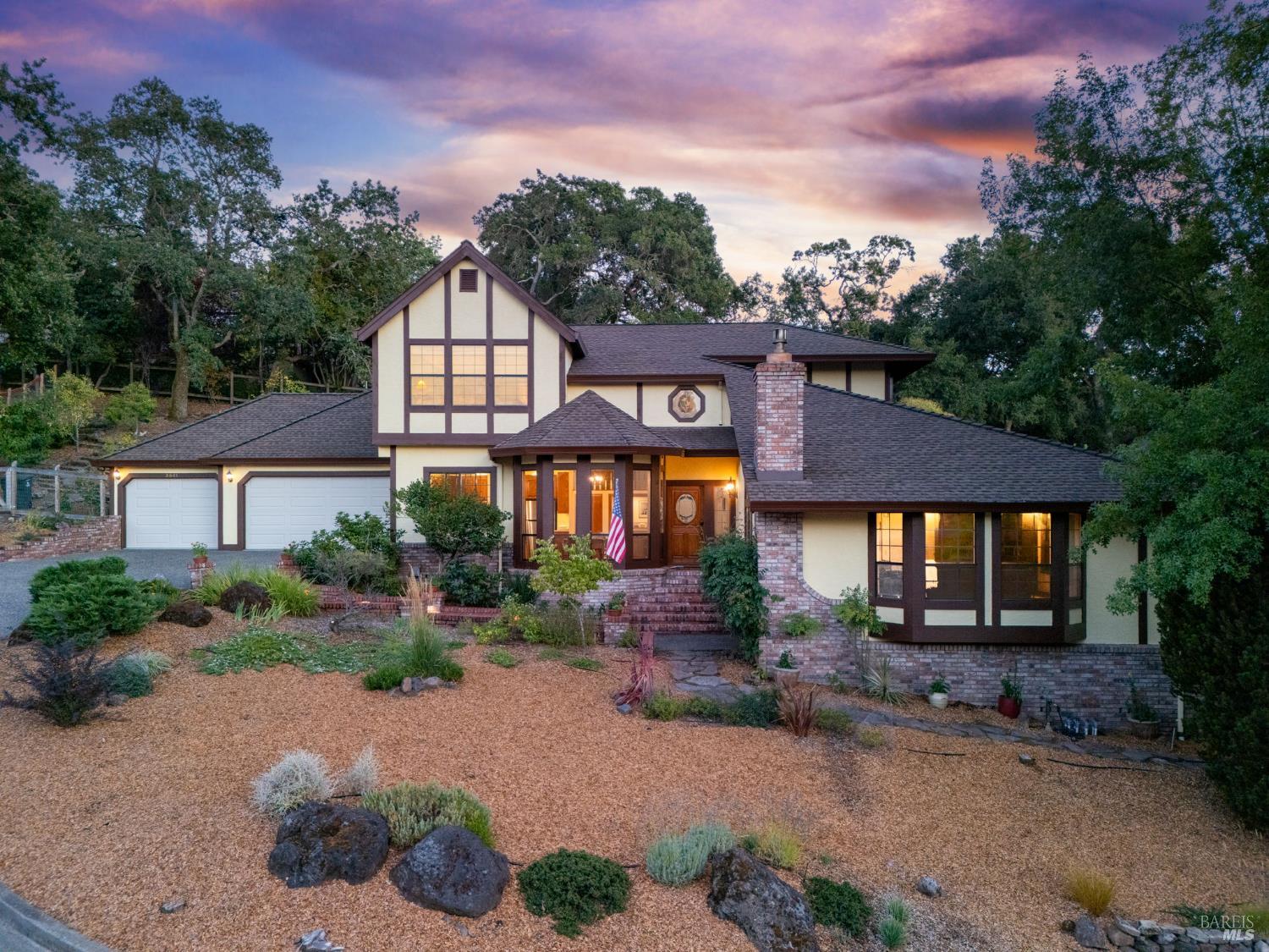 3541 Foxwood Pl