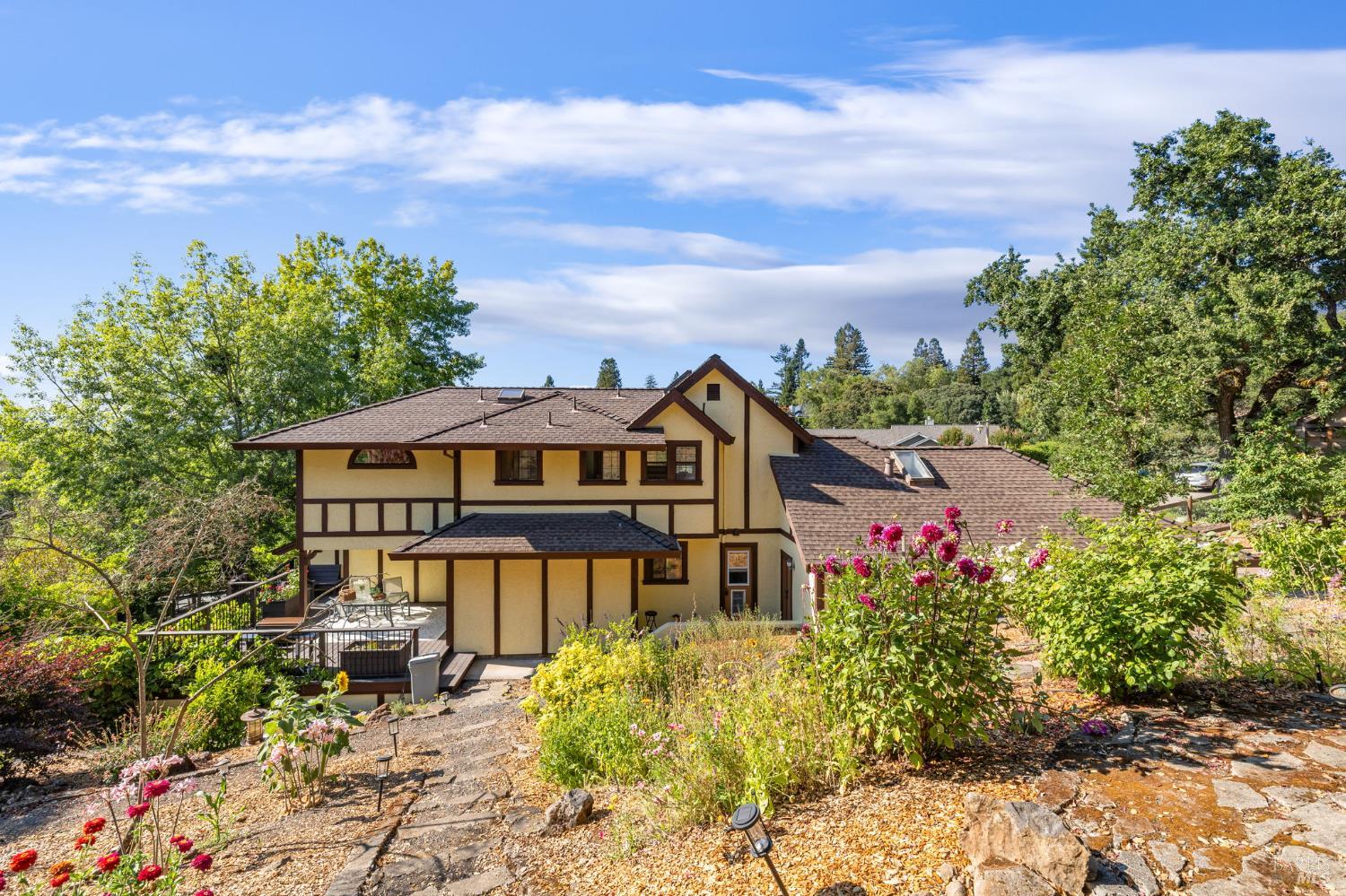 3541 Foxwood Pl