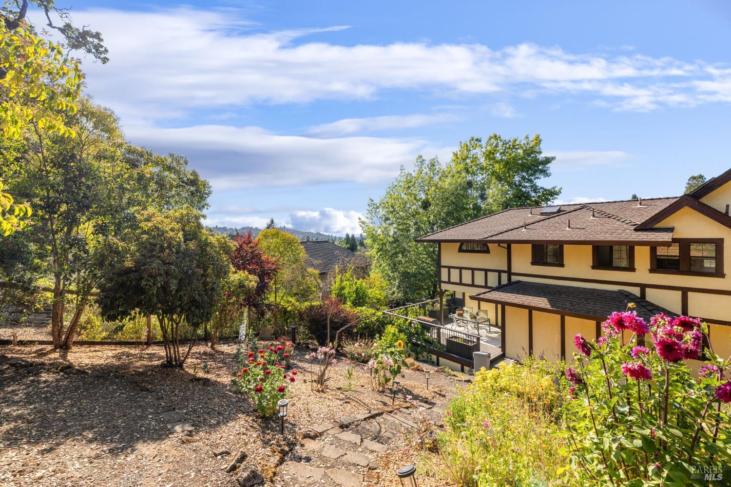3541 Foxwood Pl
