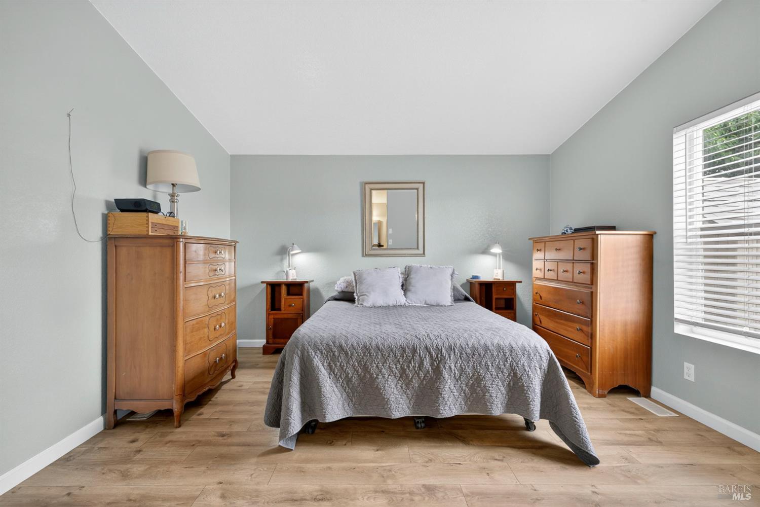38 wayside Dr