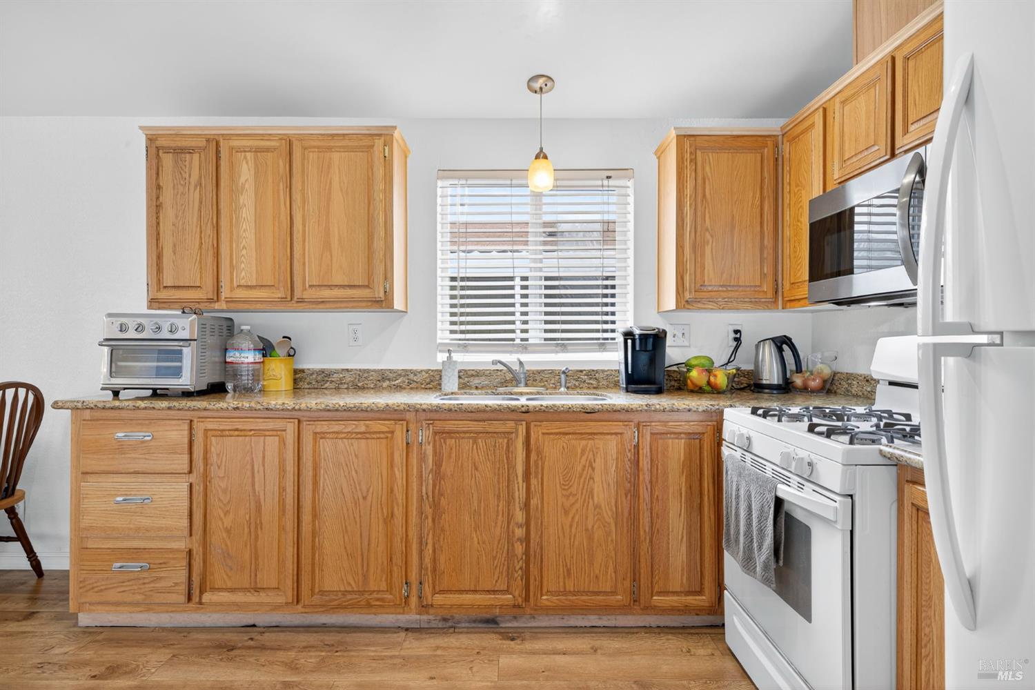 38 wayside Dr