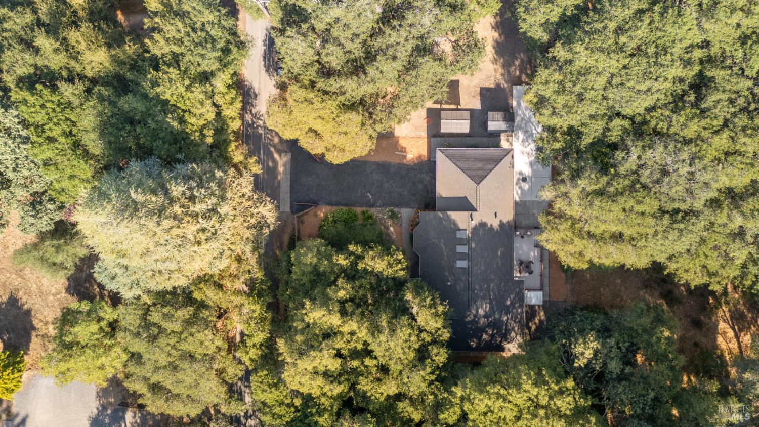 5925 Fredricks Rd
