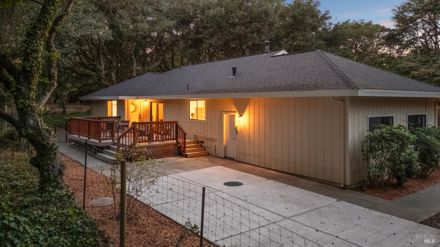 5925 Fredricks Rd