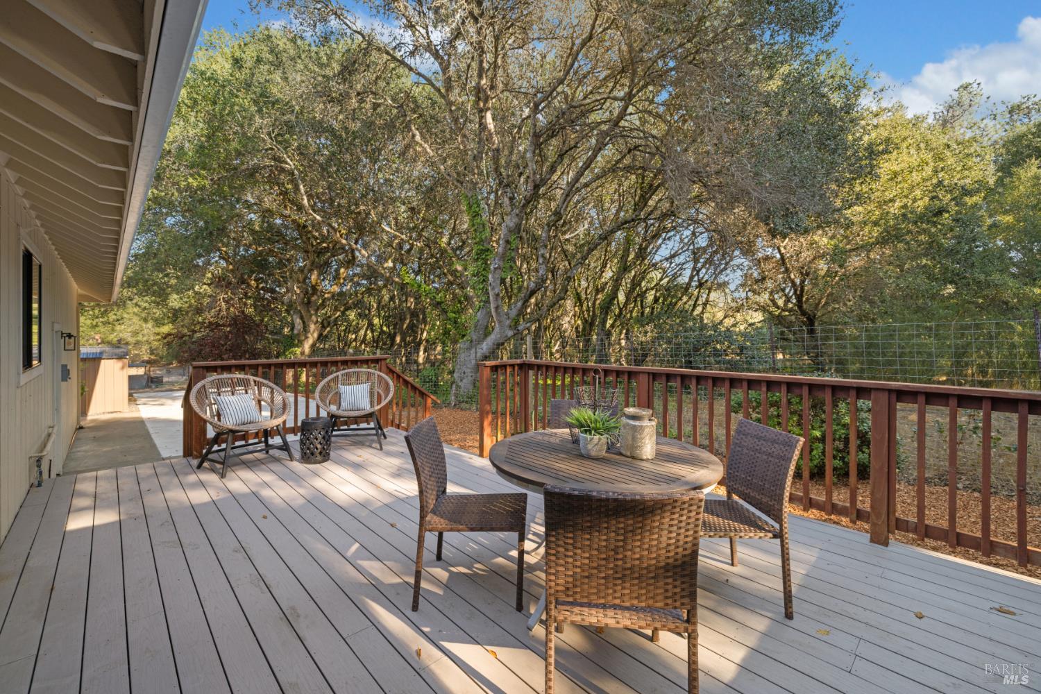 5925 Fredricks Rd