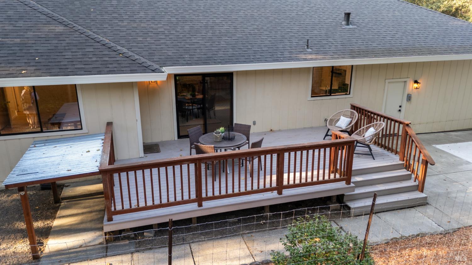 5925 Fredricks Rd