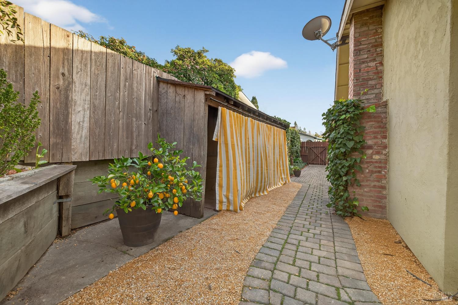 8256 Valley View Drive