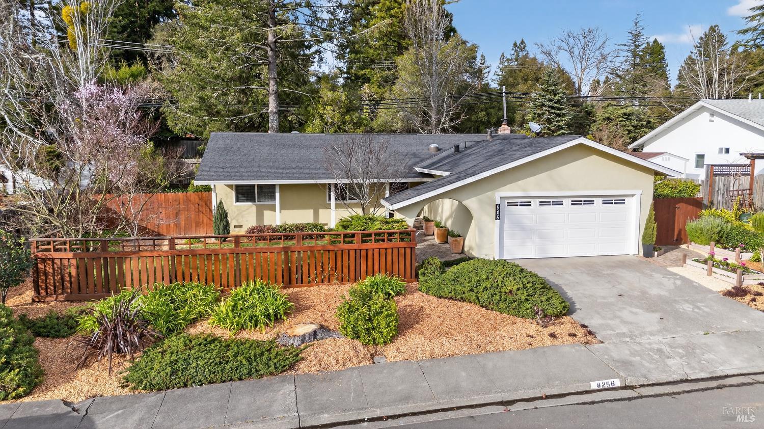 8256 Valley View Drive