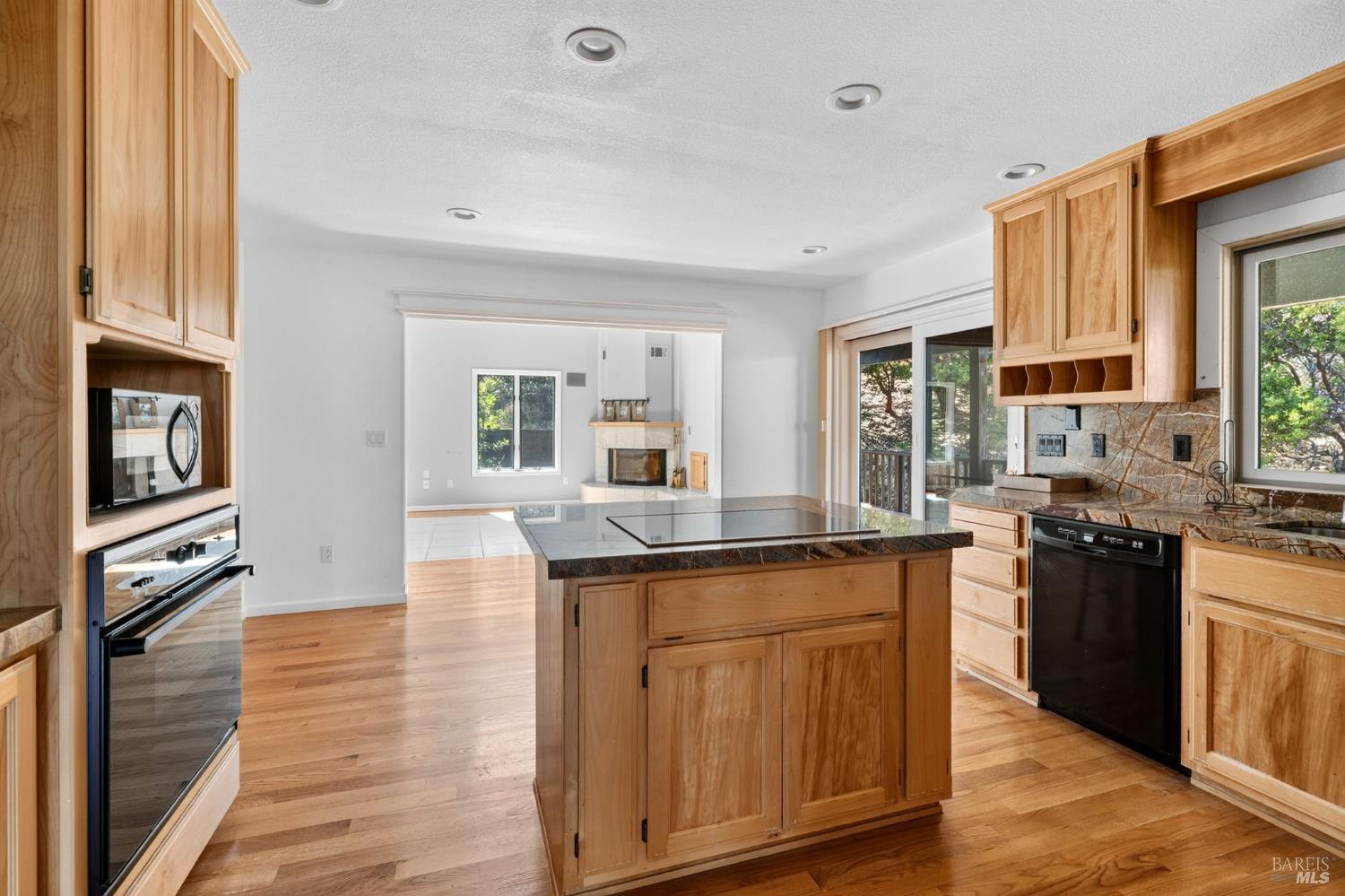 7490 Walnut Lane