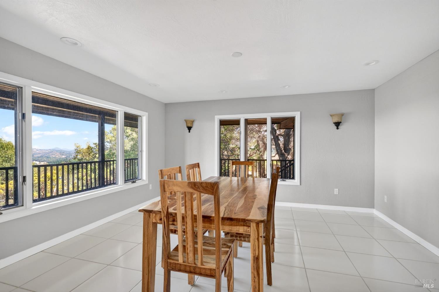 7490 Walnut Lane