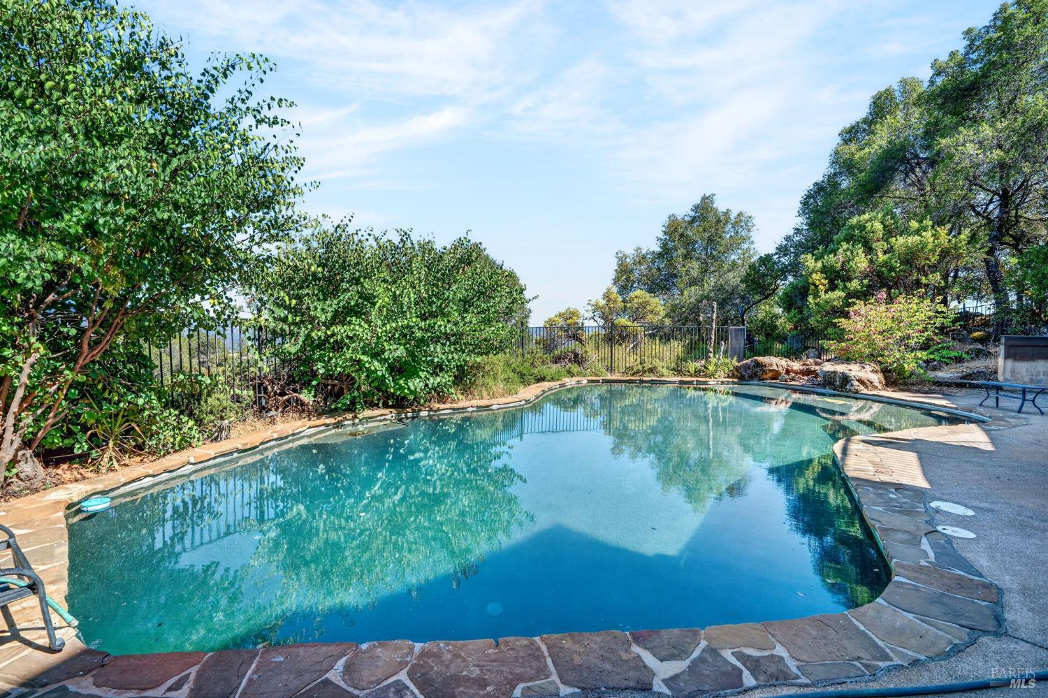 7490 Walnut Lane
