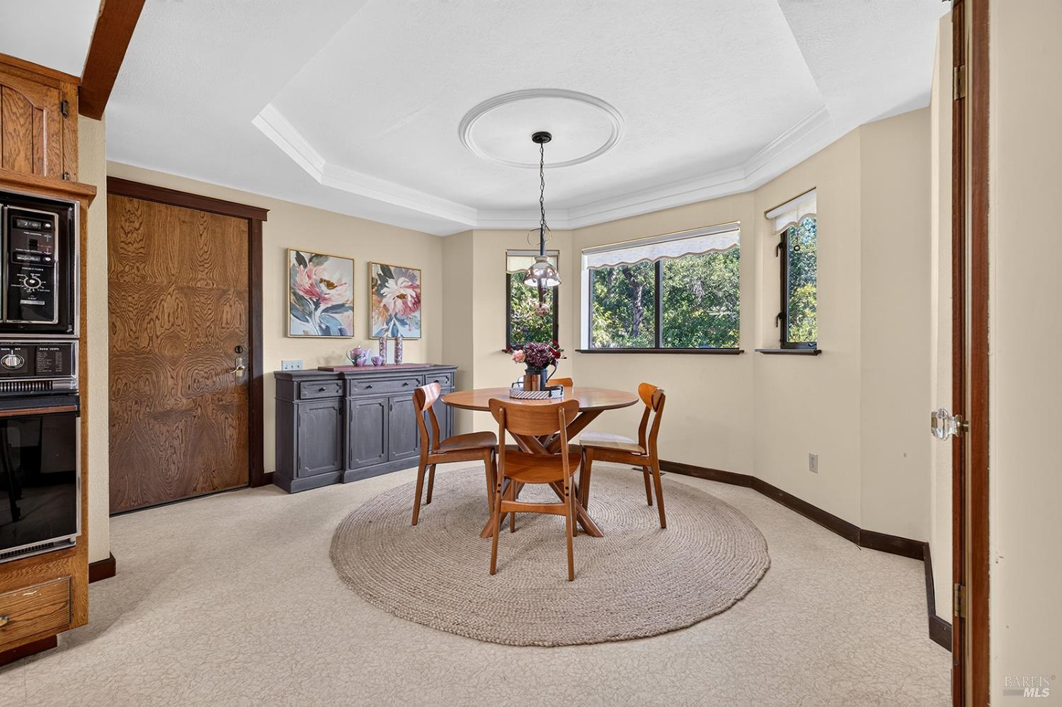 2591 Del Rosa Avenue