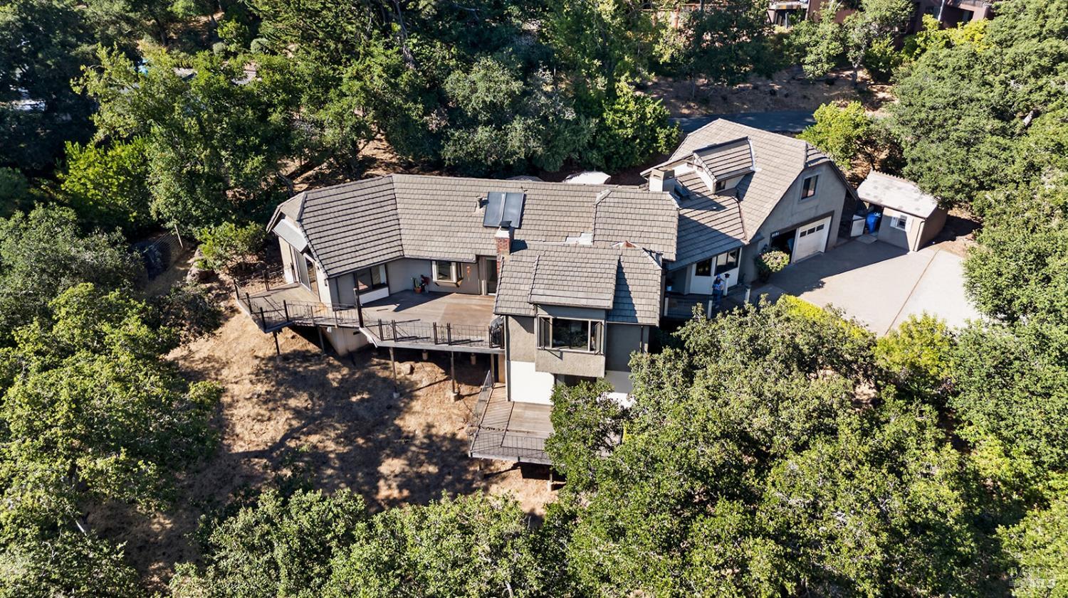 2591 Del Rosa Avenue