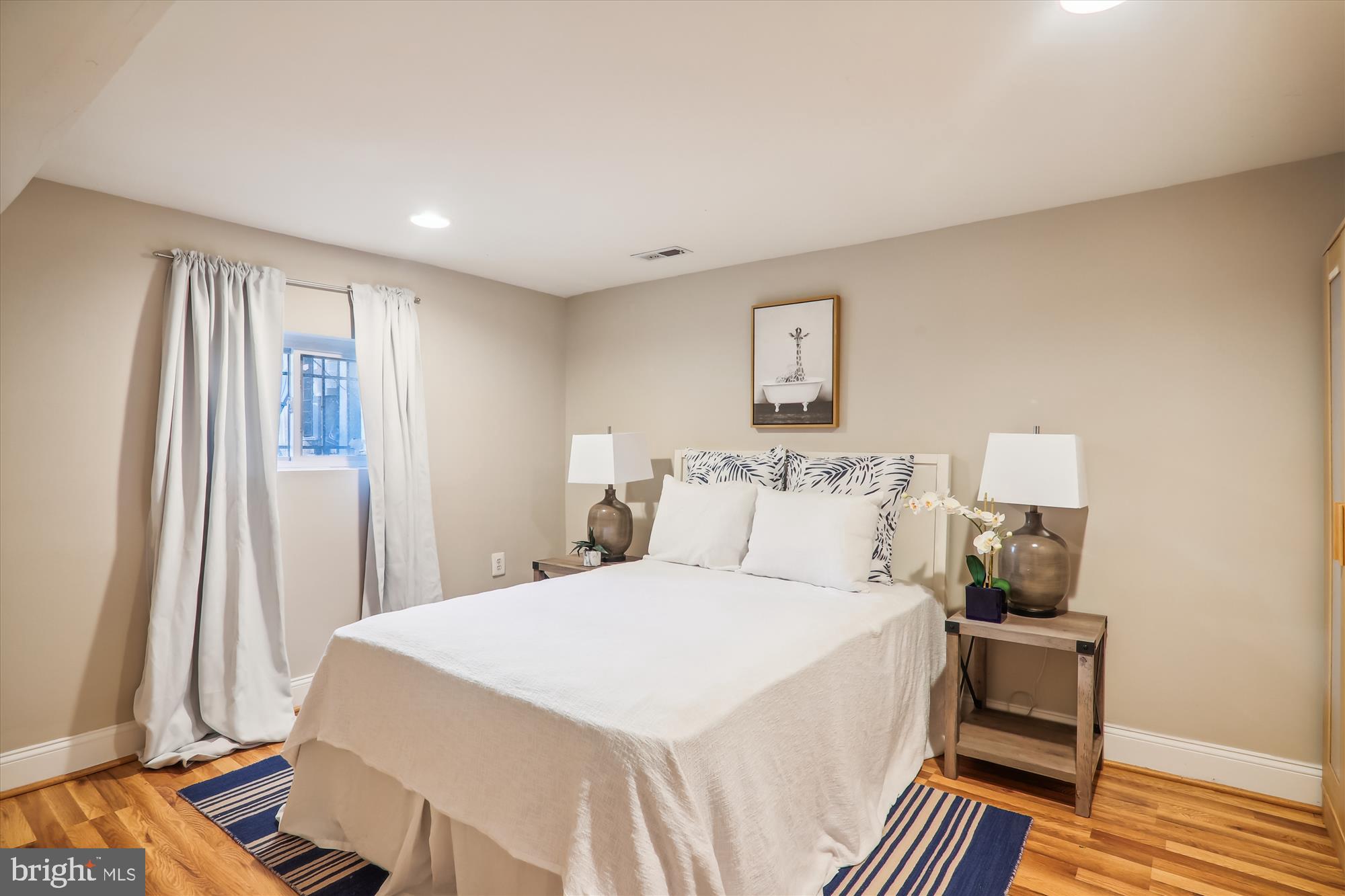 1339 NEWTON STREET NW