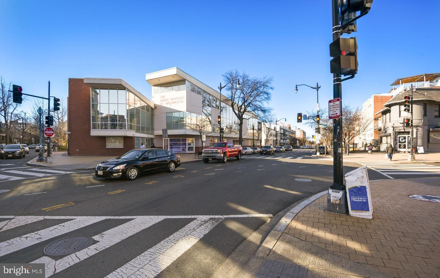 1339 NEWTON STREET NW