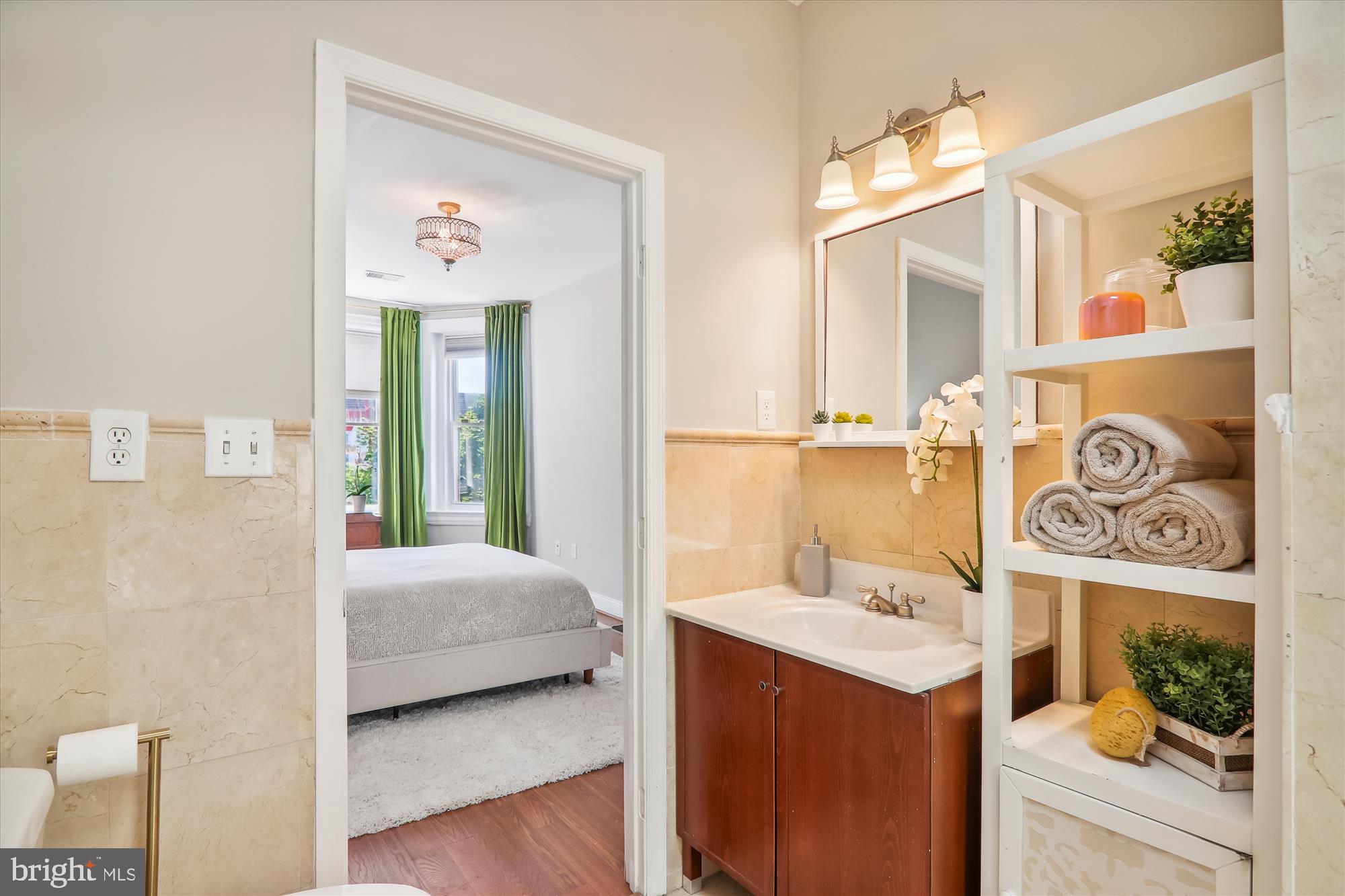 1339 NEWTON STREET NW