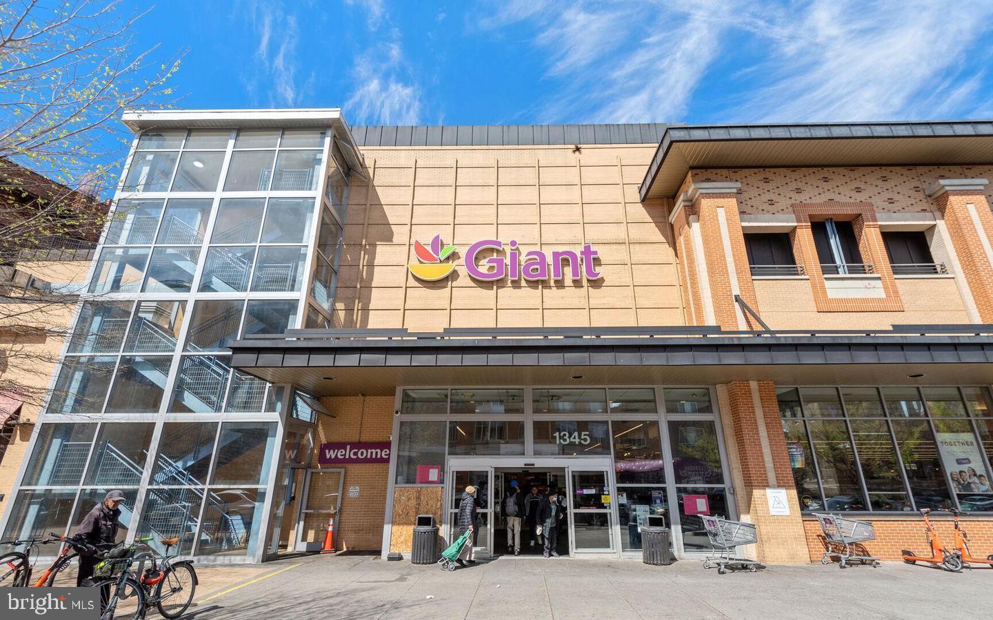 1339 NEWTON STREET NW