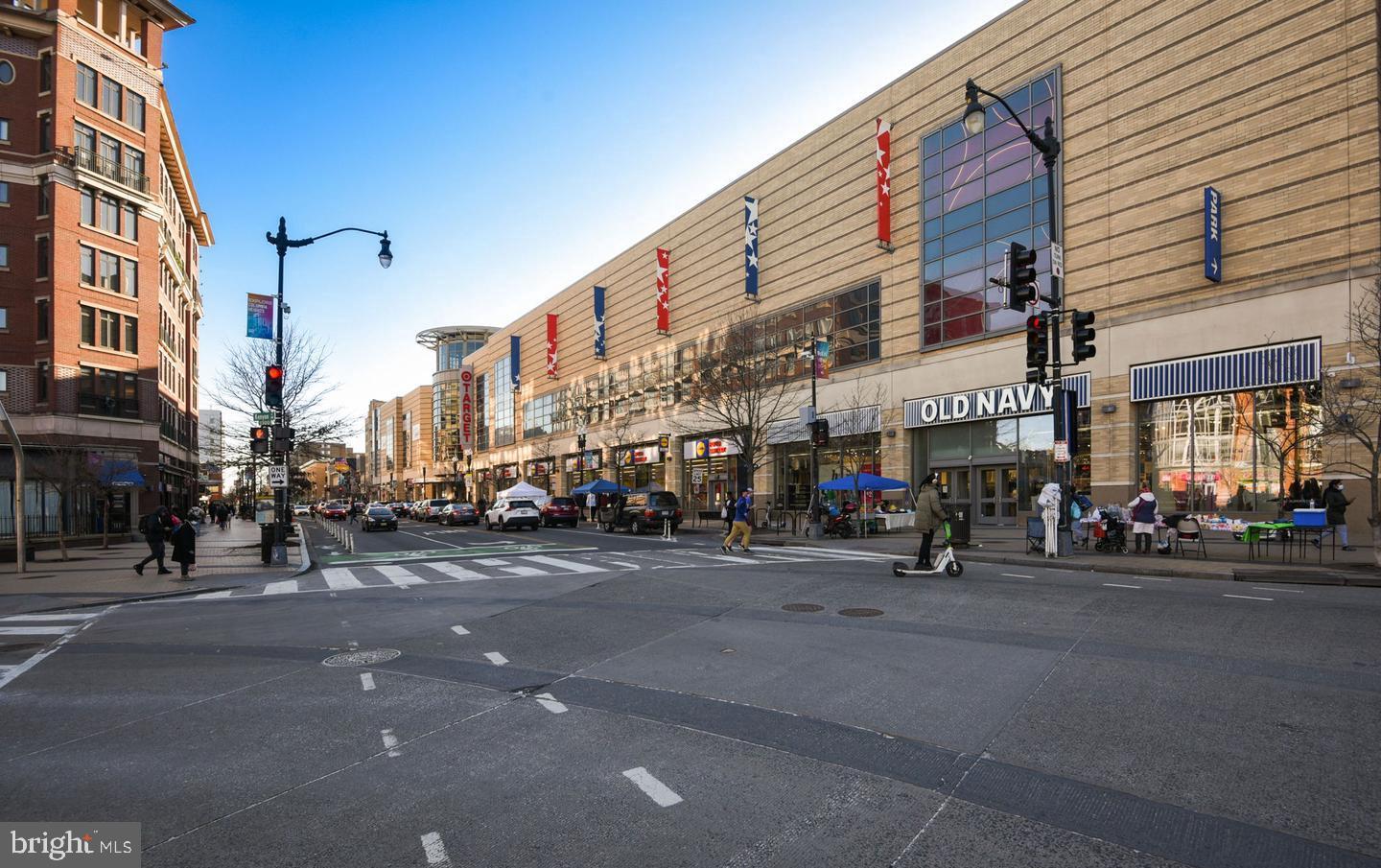 1339 NEWTON STREET NW