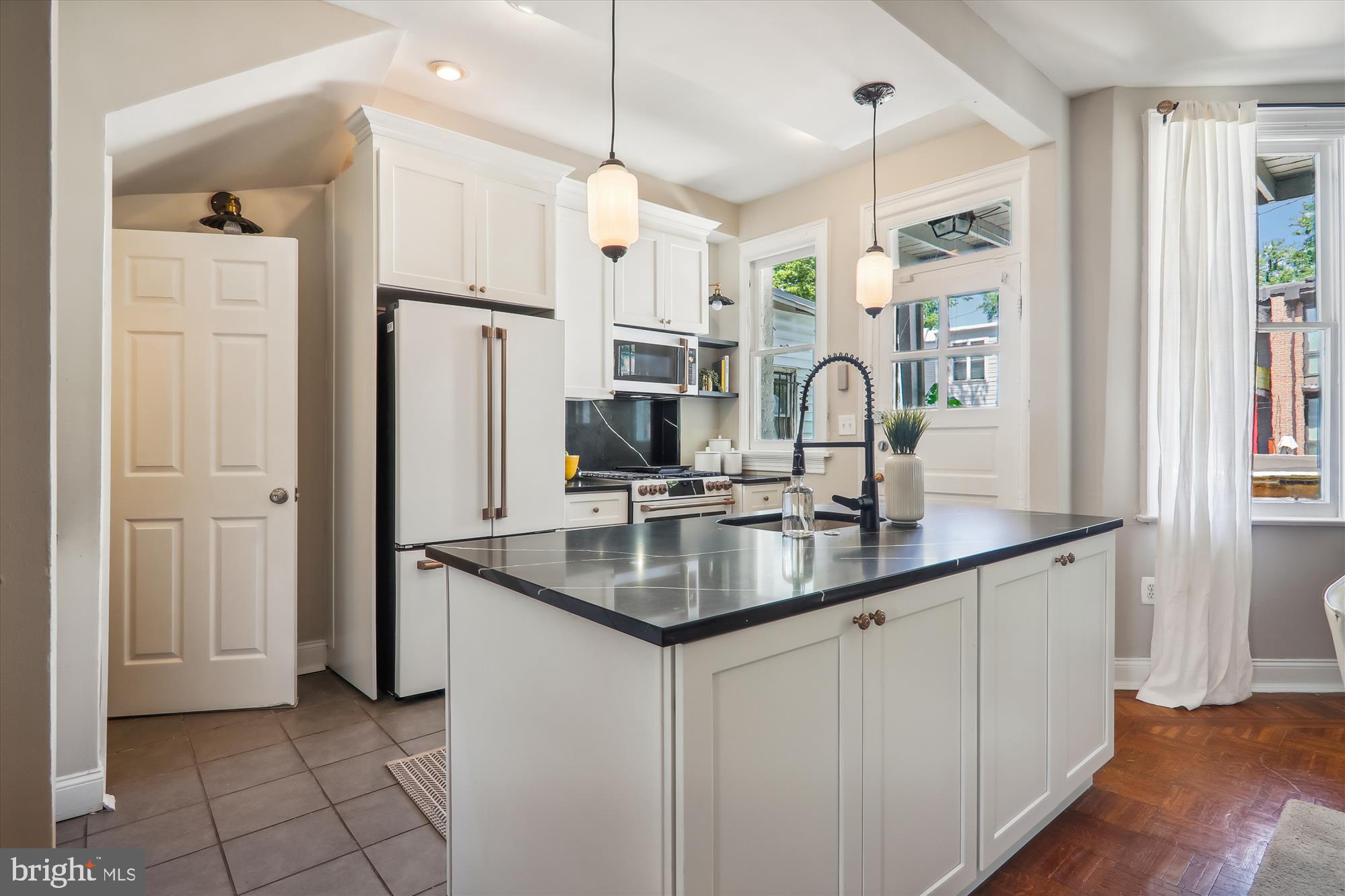 1339 NEWTON STREET NW