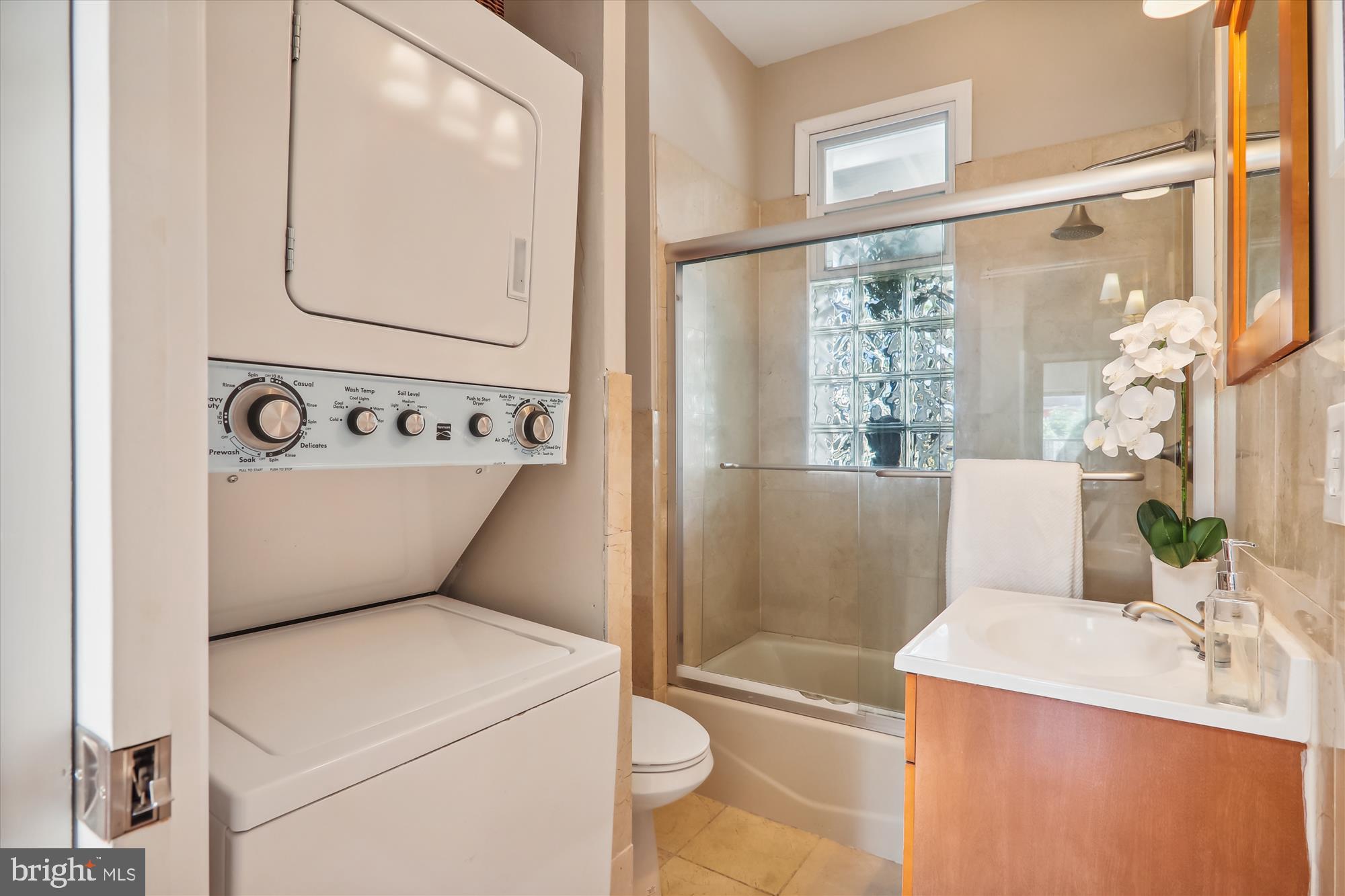 1339 NEWTON STREET NW