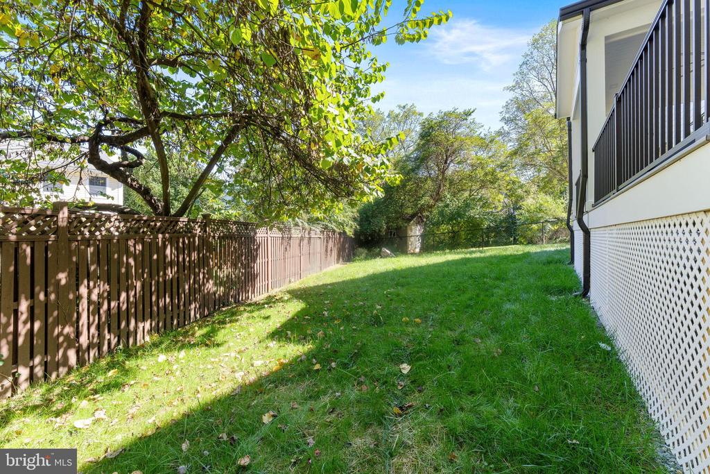 6411 CRANE TERRACE