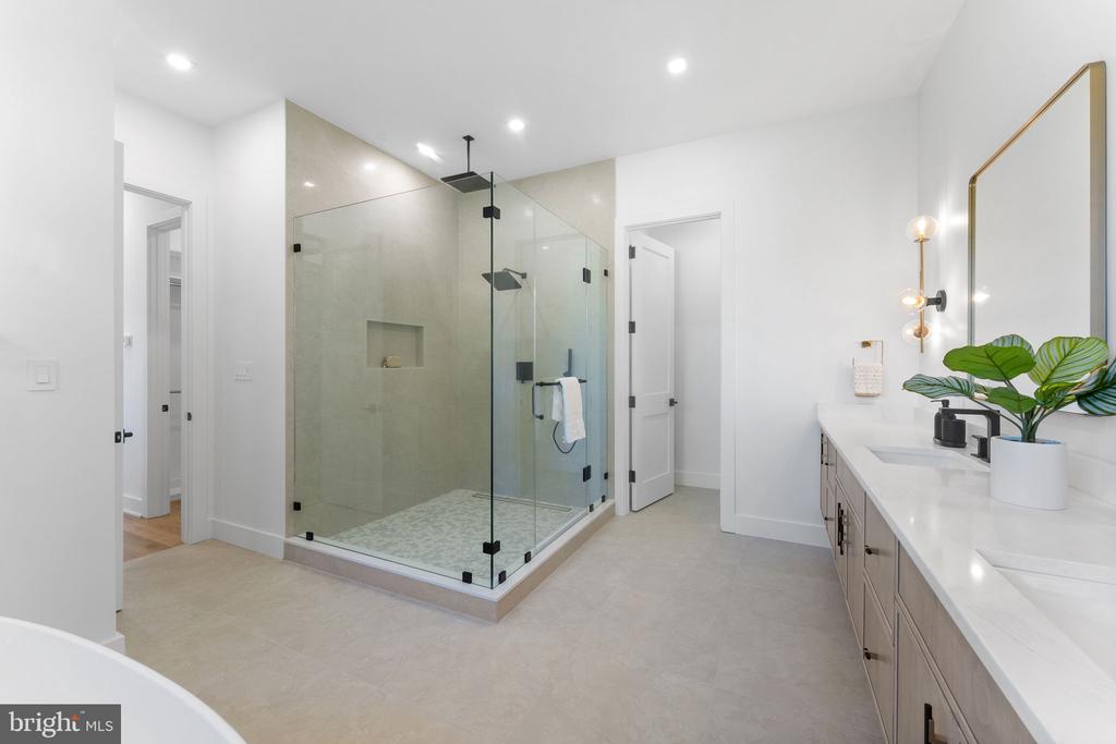 6411 CRANE TERRACE
