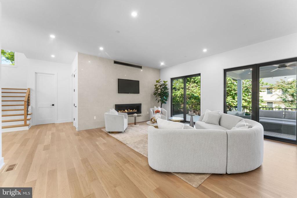 6411 CRANE TERRACE