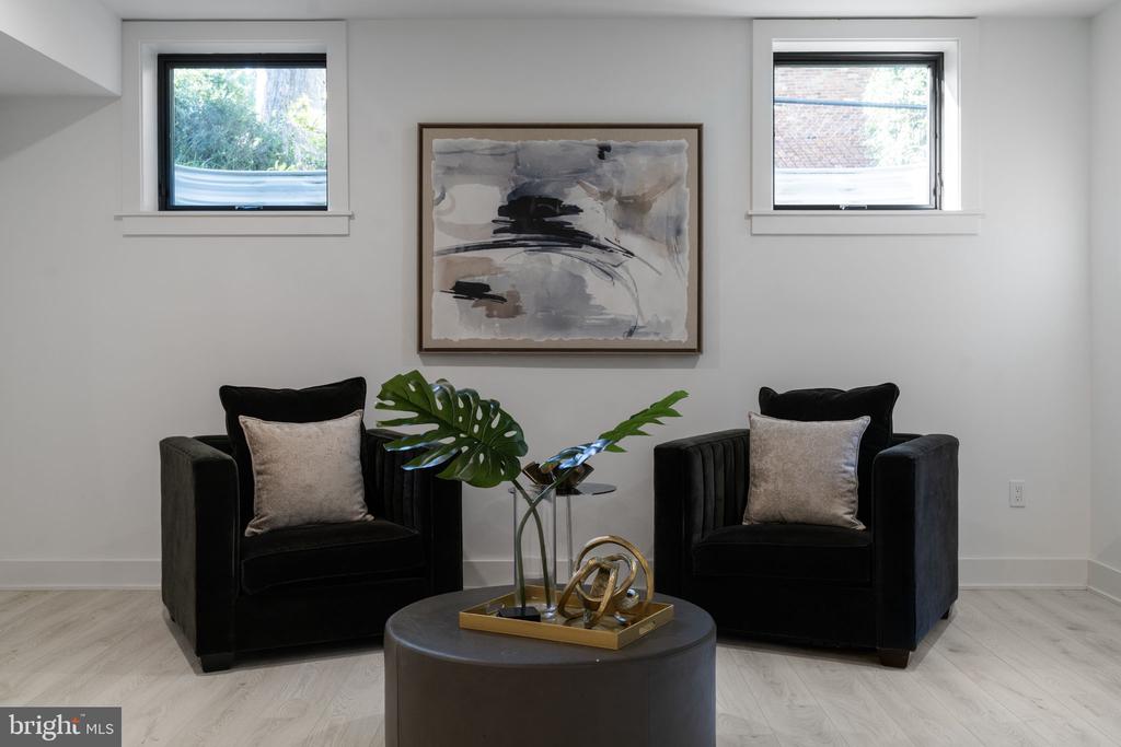 6411 CRANE TERRACE