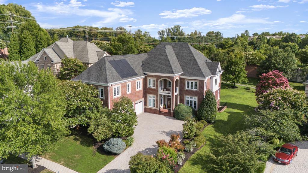 6114 ROSEMONT