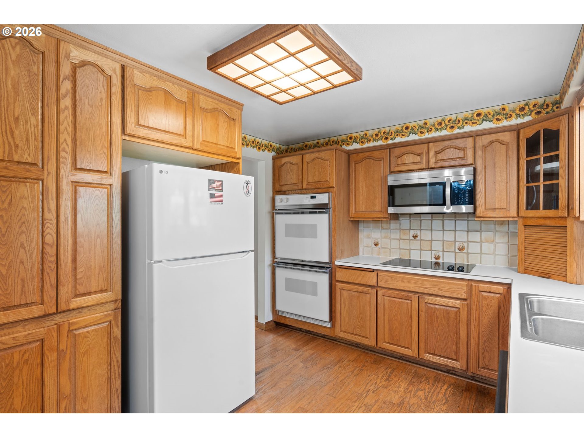 505 NE DEXTER CT
