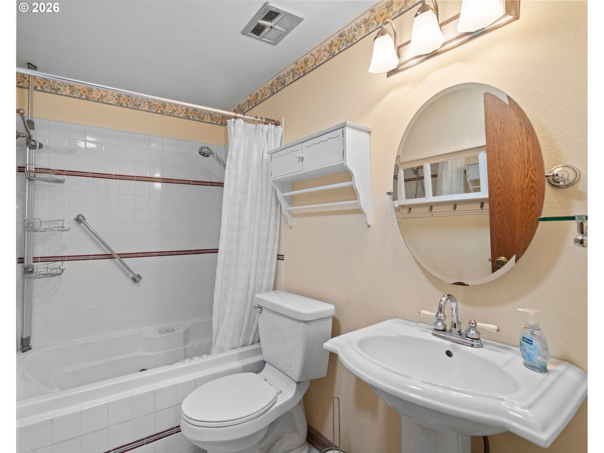 505 NE DEXTER CT