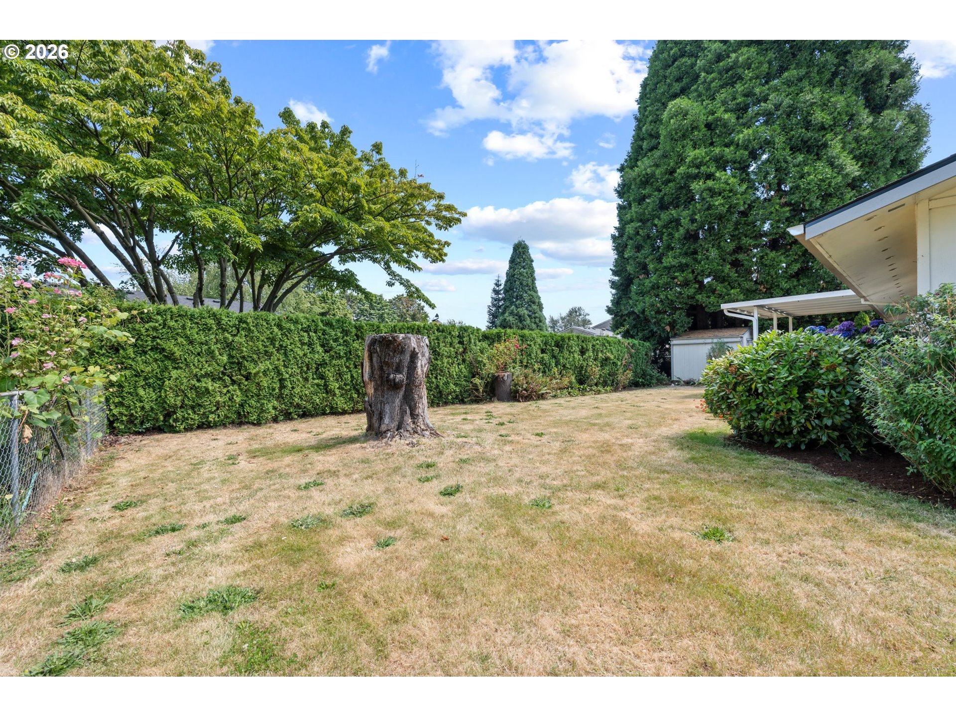 505 NE DEXTER CT