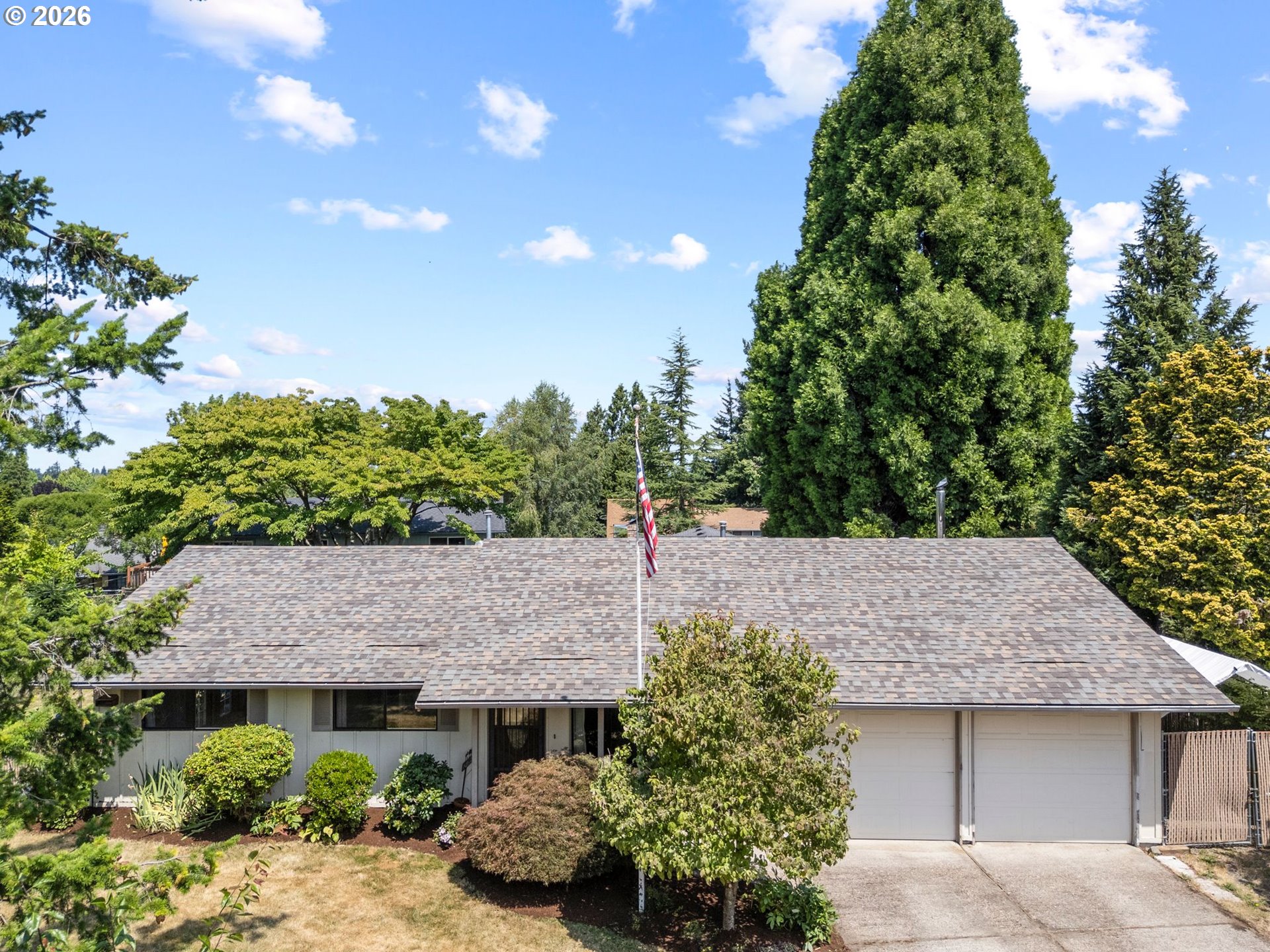 505 NE DEXTER CT