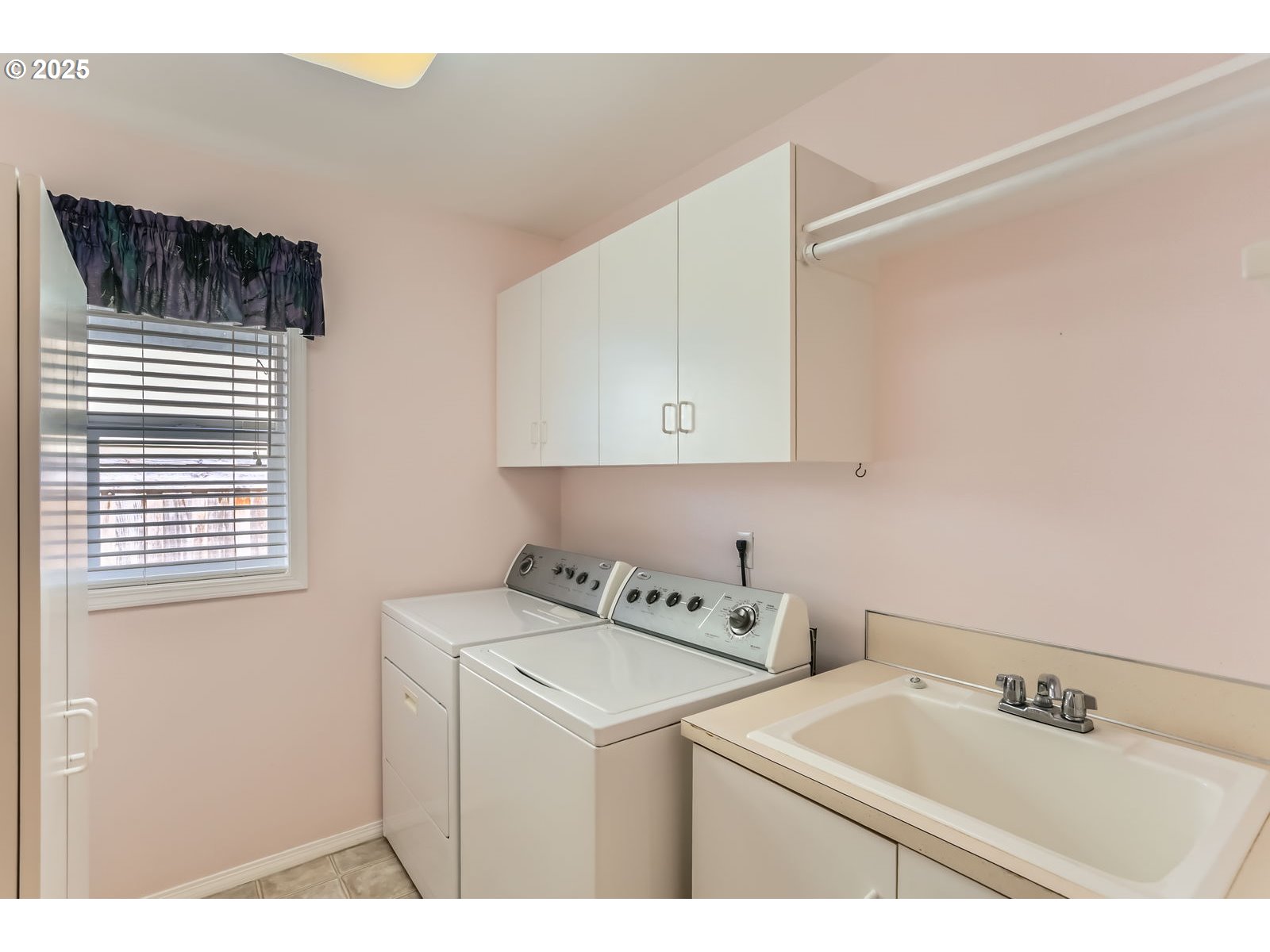 8355 SW SUNSTONE LOOP