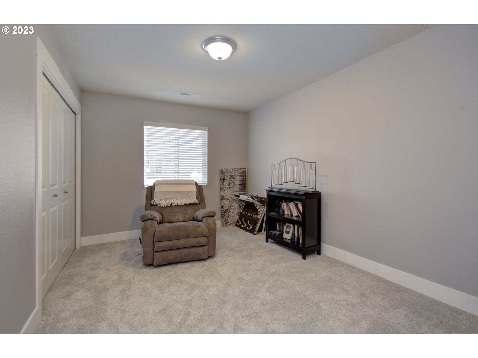 871 N 35TH AVE