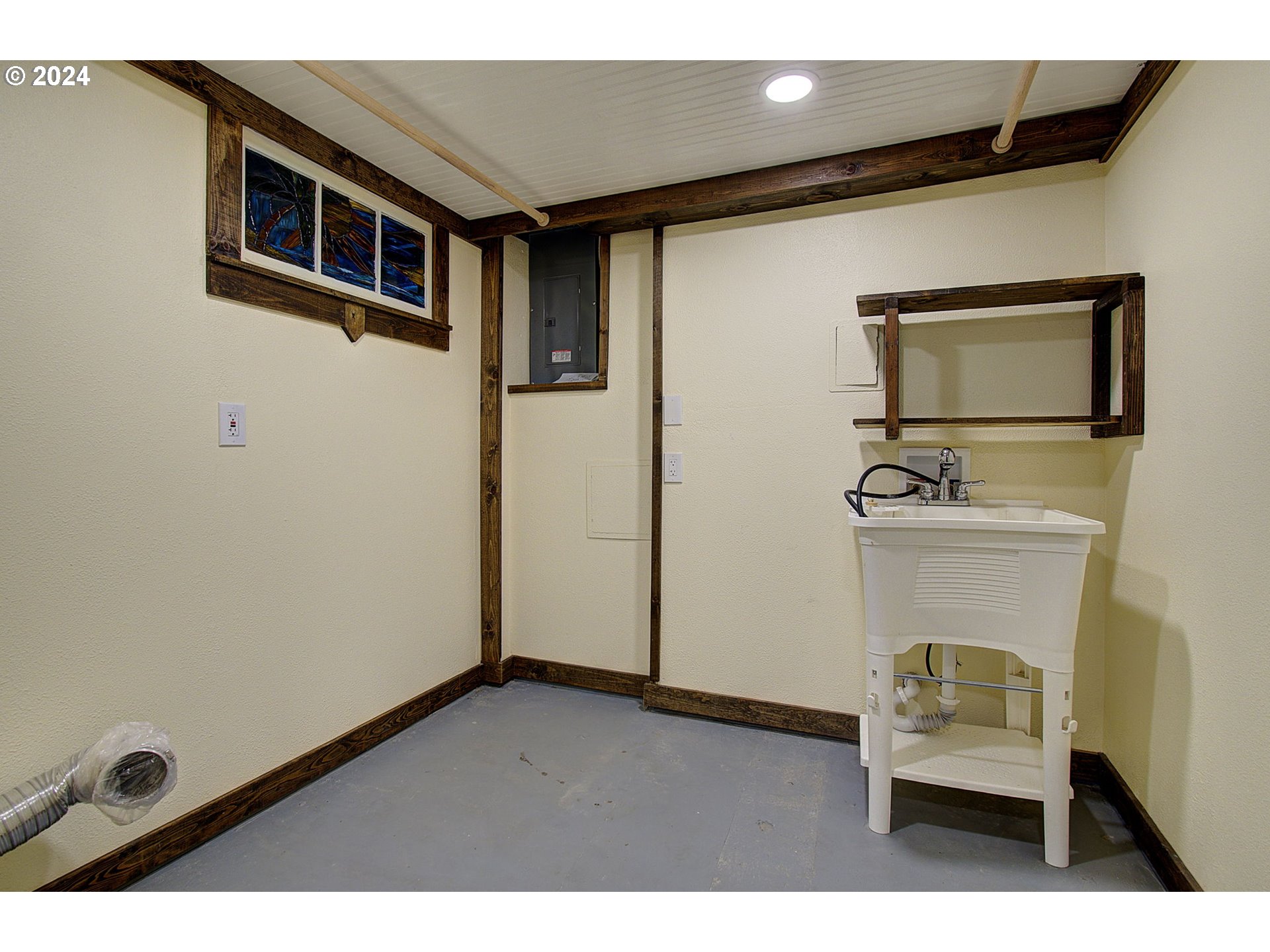 3817 V ST