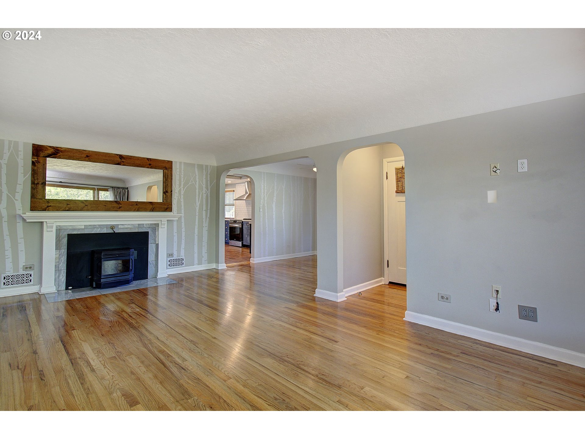 3817 V ST