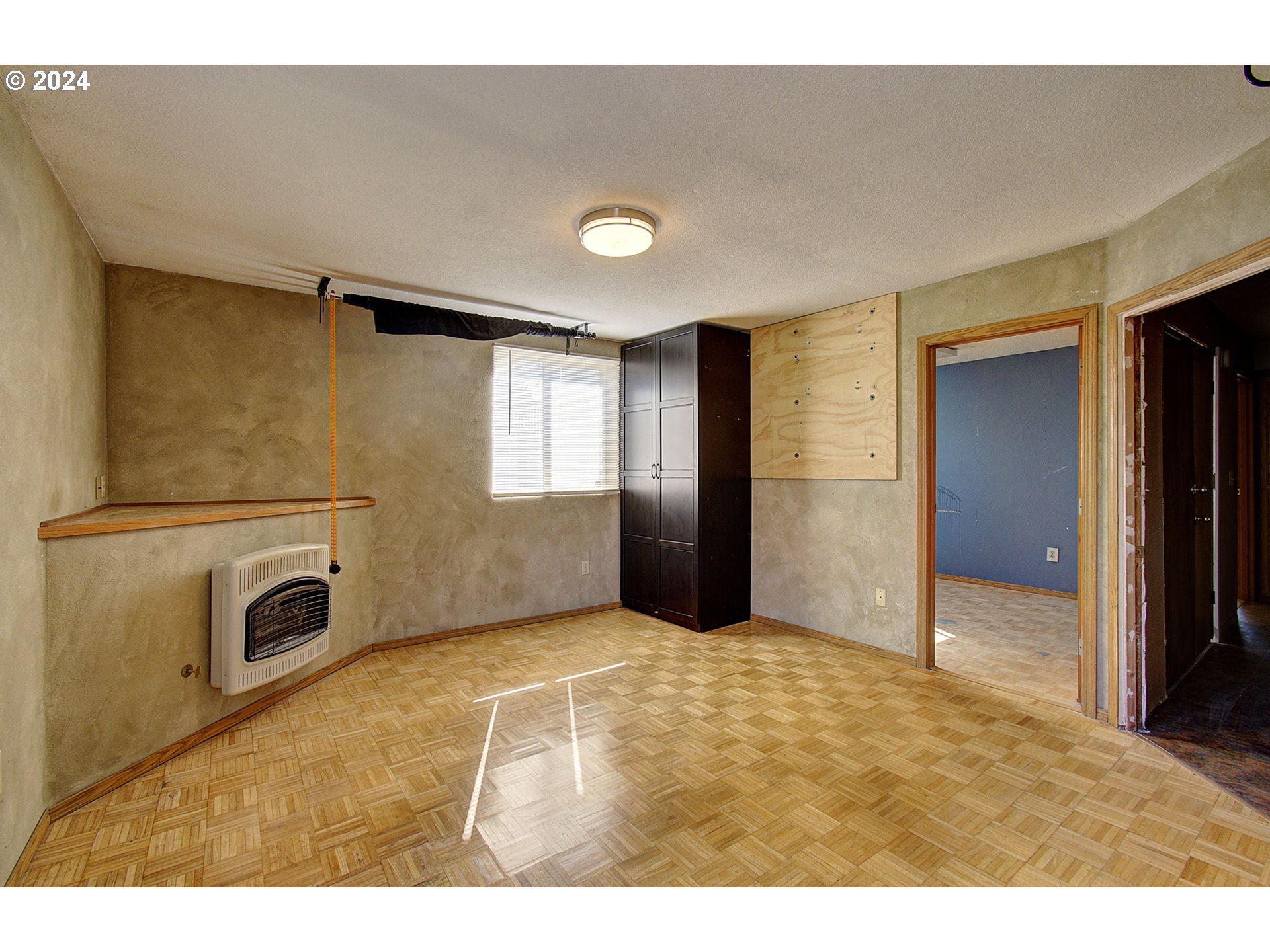 3817 V ST