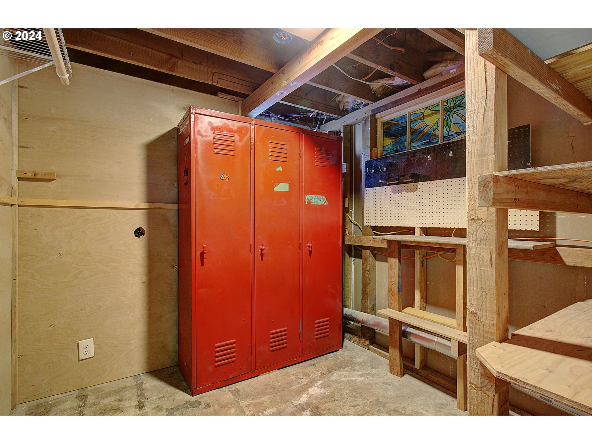 3817 V ST