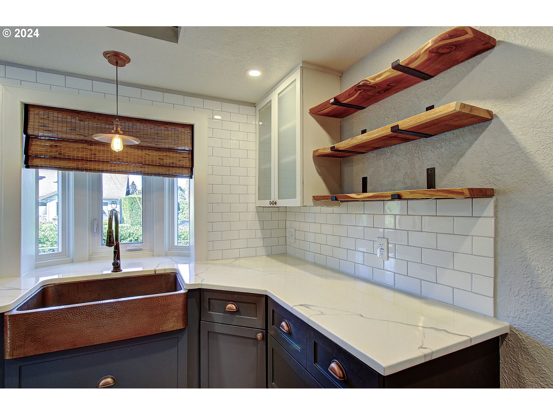3817 V ST
