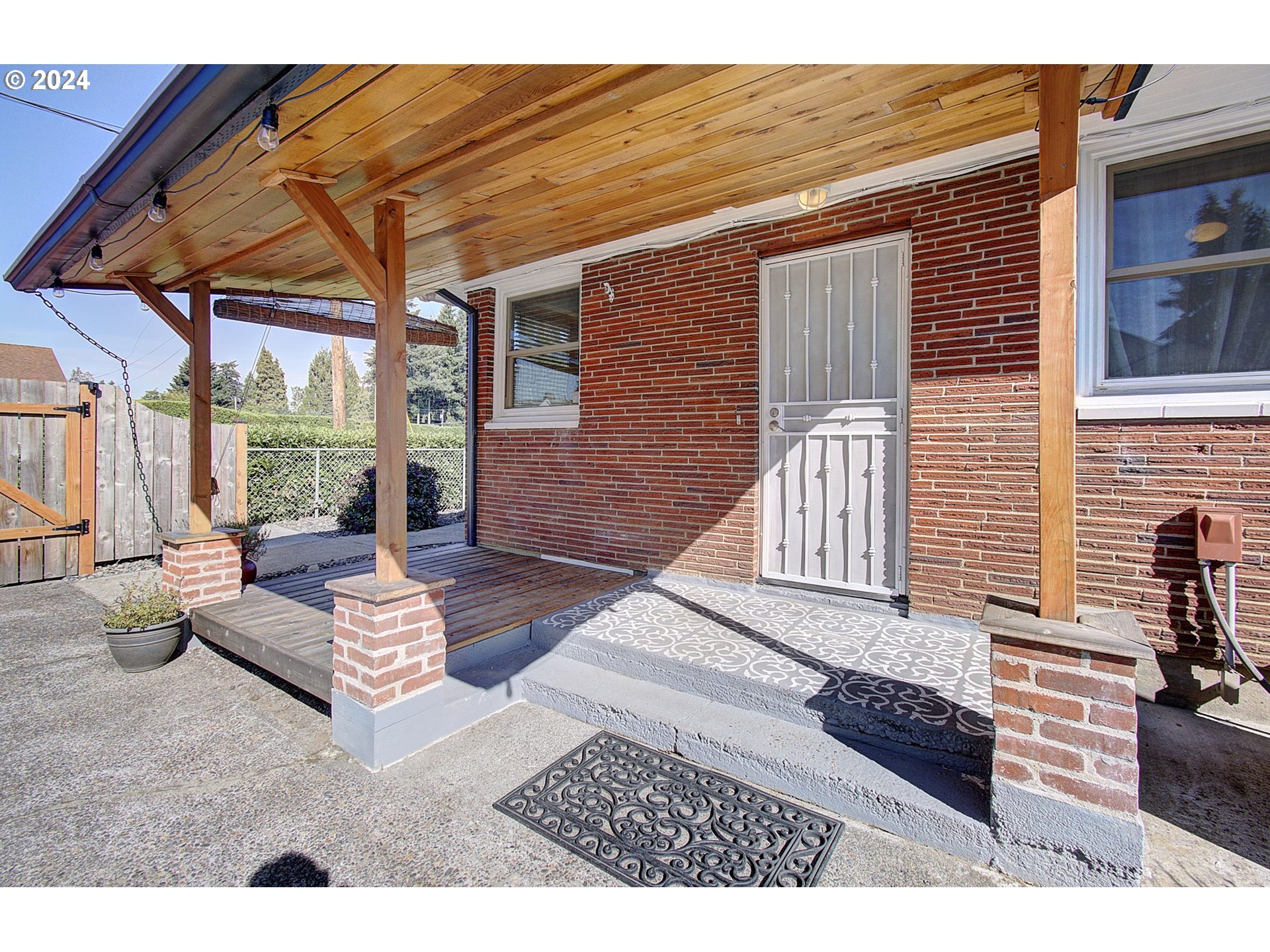 3817 V ST