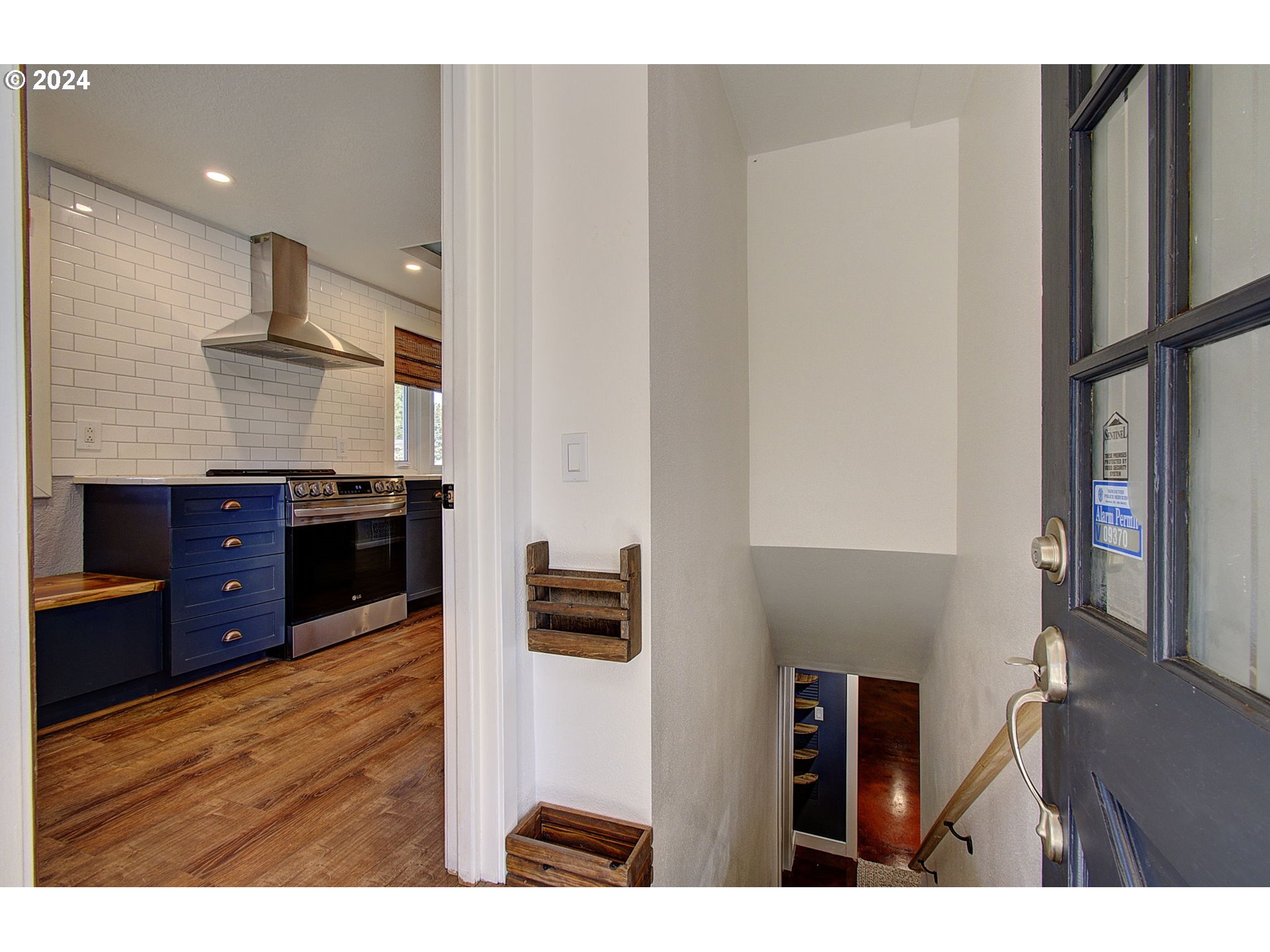 3817 V ST