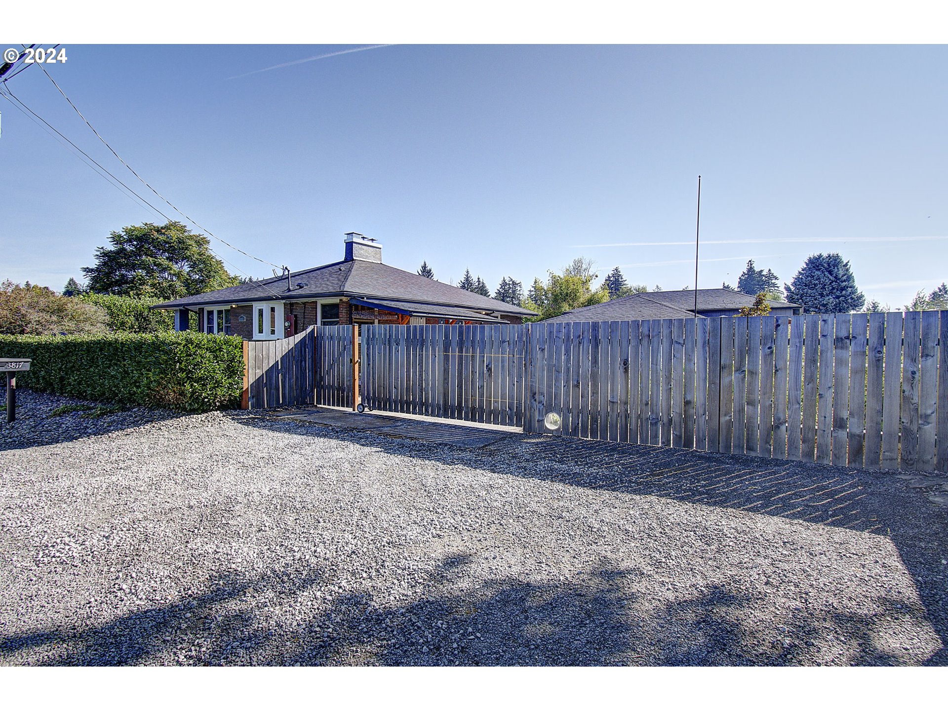 3817 V ST